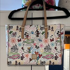 Dooney & Bourke Disney Tote Bag - White and Tan